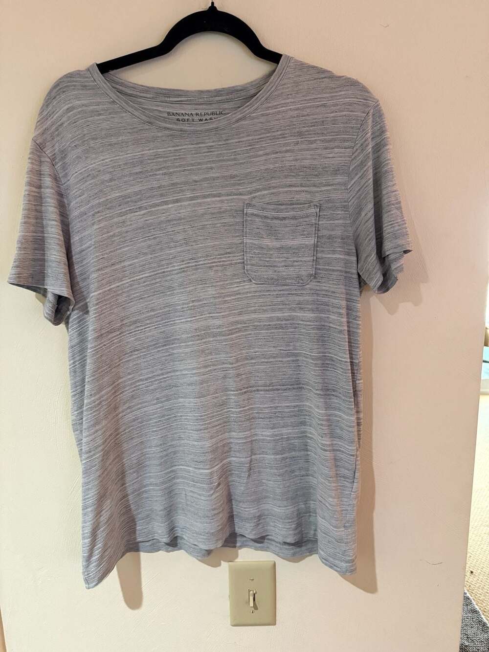 Banana Republic Soft Wash Gray Heathered Pocket T-Shirt Men's Size Medium